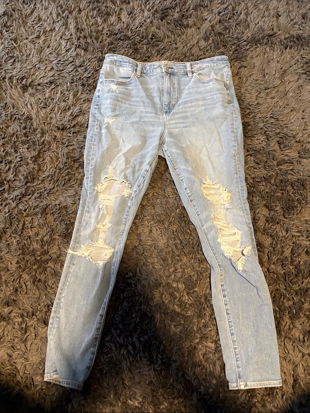 American Eagle Outfitters Light Blue Distressed Skinny Jeans